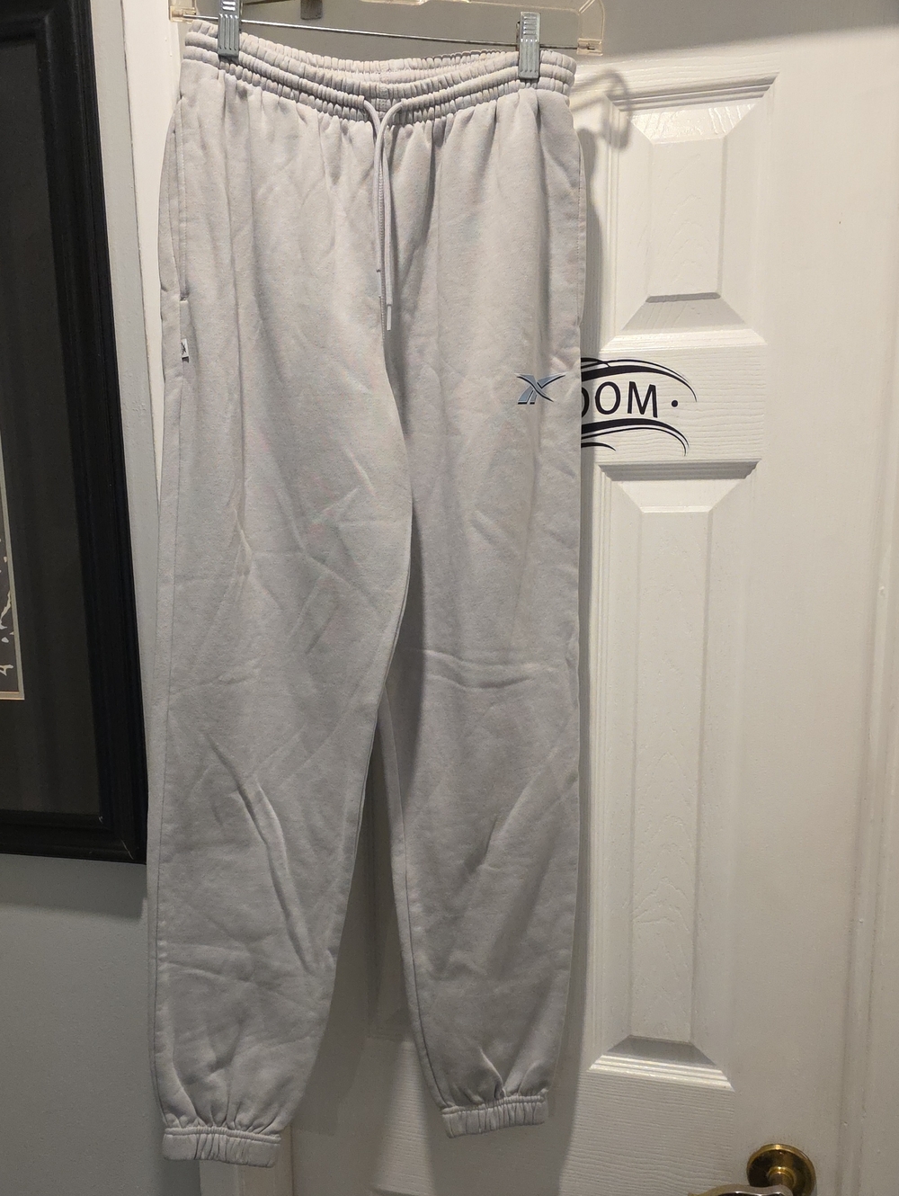 Reebok Men’s Light Gray Fleece Jogger Sweatpants